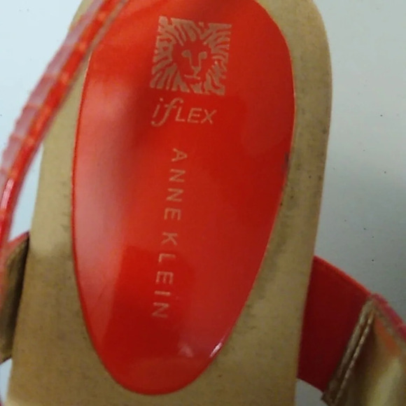 ANNE KLEIN i FLEX CORK, CROCO, SLING BACKSANDAL, ORANGE/RED, GOLD HARDWARE - Picture 9 of 14